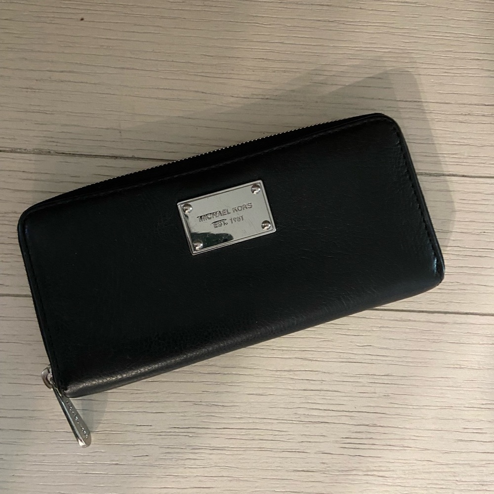 Michael Kors wallet